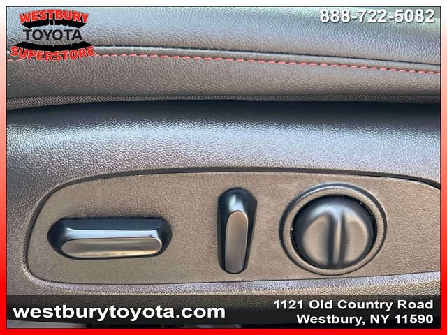 Used 2026 Chevrolet Trax RS w/ Sunroof Package FWD image 20