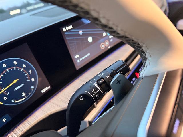 Used 2025 Hyundai Santa Fe Calligraphy image 14