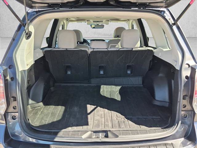 Used 2017 Subaru Forester 2.5i Premium AWD/4WD image 6