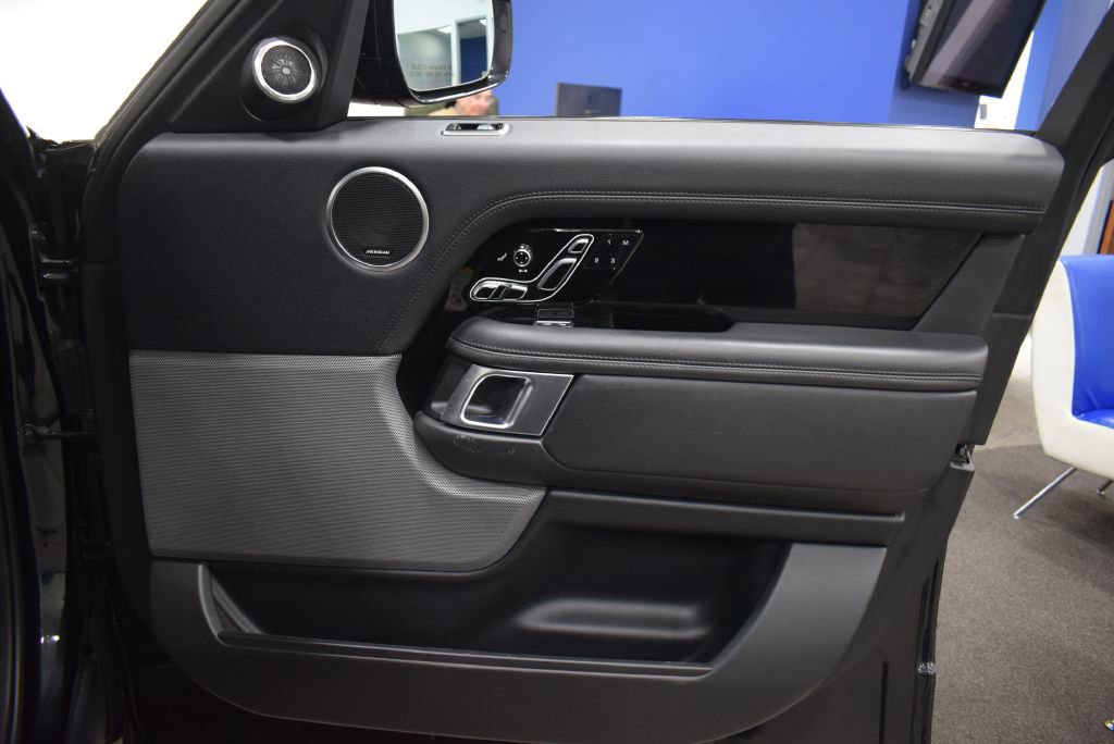 Used 2019 Land Rover Range Rover Long Wheelbase Supercharged image 21