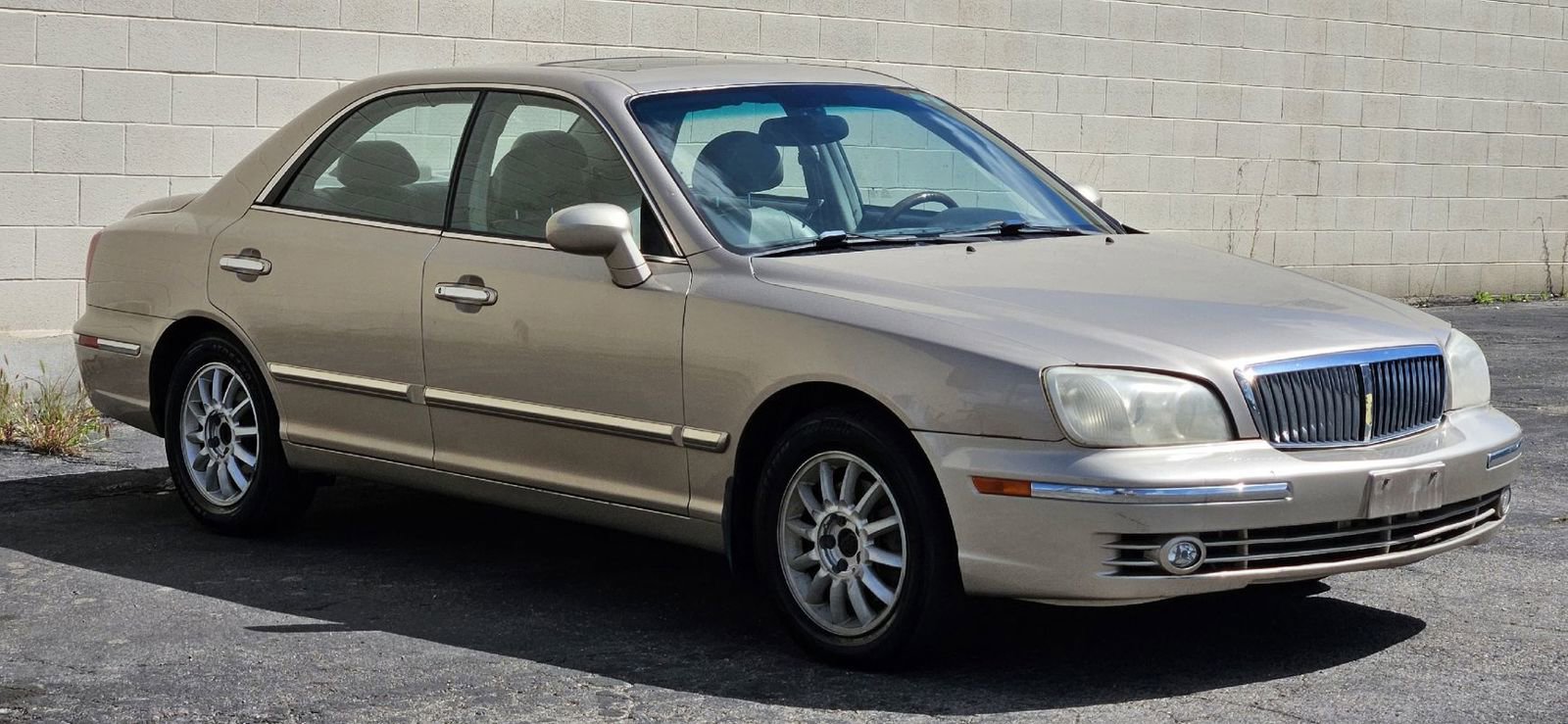 Used 2005 Hyundai XG350 L FWD image 7