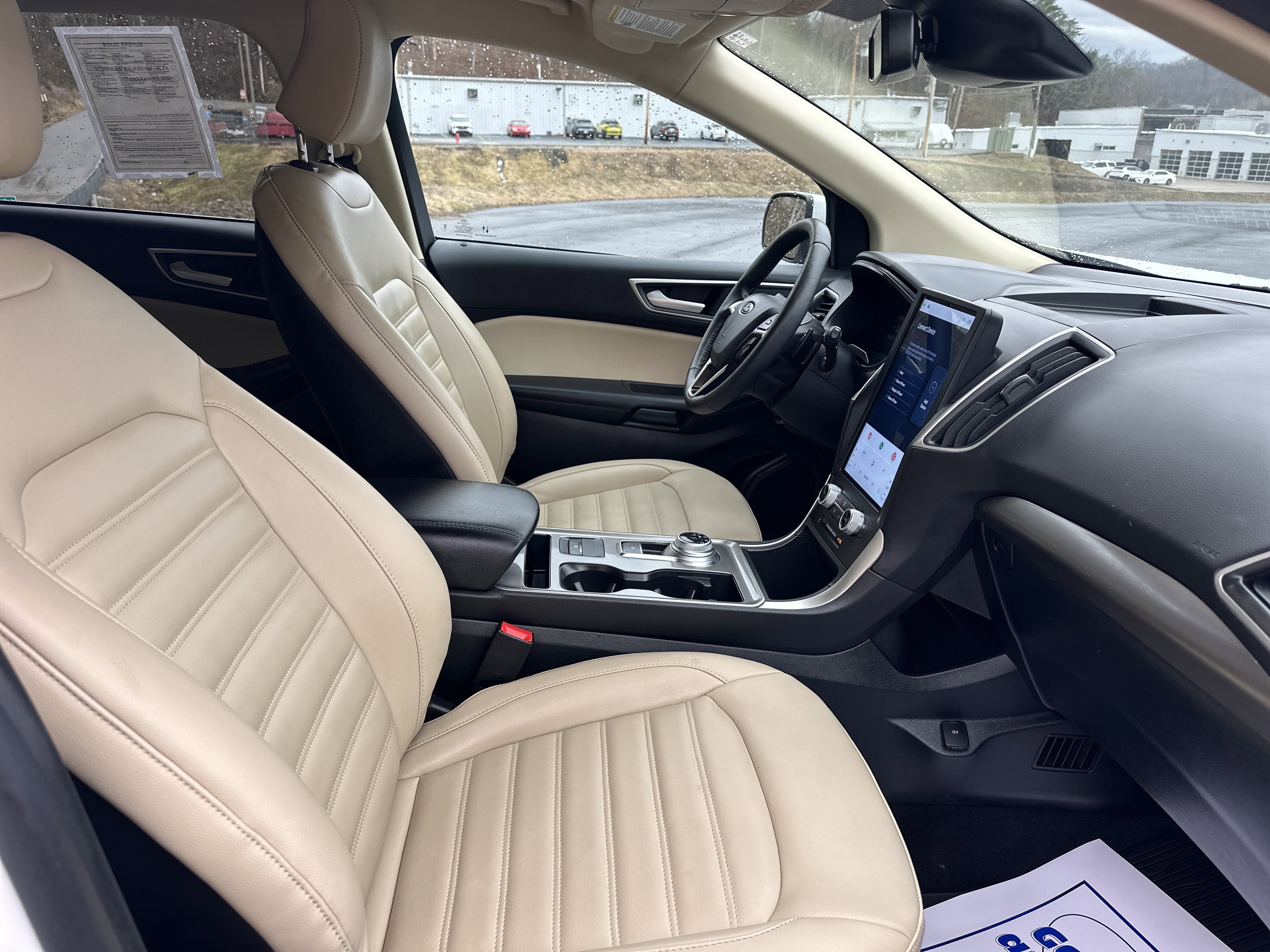 Used 2024 Ford Edge SEL w/ Convenience Package image 19