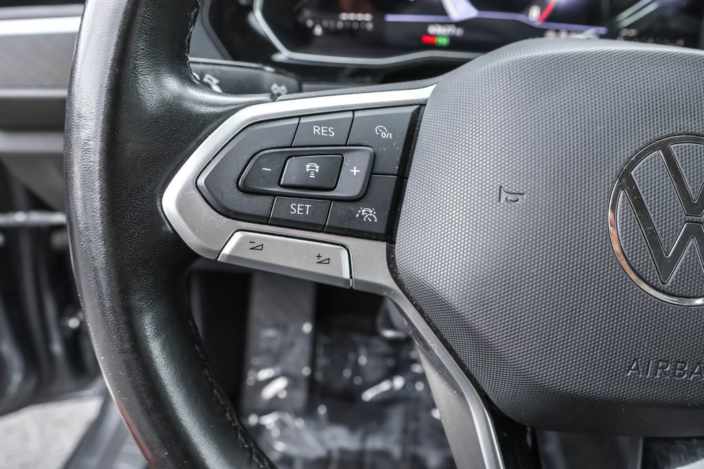 Certified 2023 Volkswagen Jetta SE FWD image 18