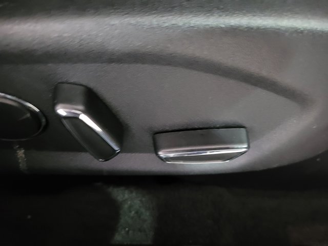 Used 2017 Ford Explorer XLT w/ Equipment Group 202A image 62