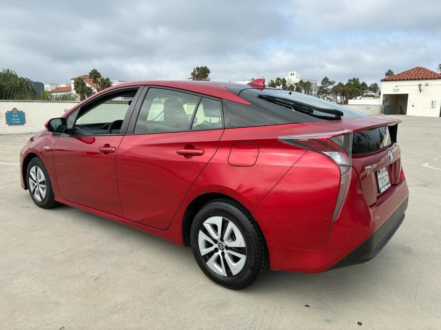 Used 2016 Toyota Prius Three Touring image 5