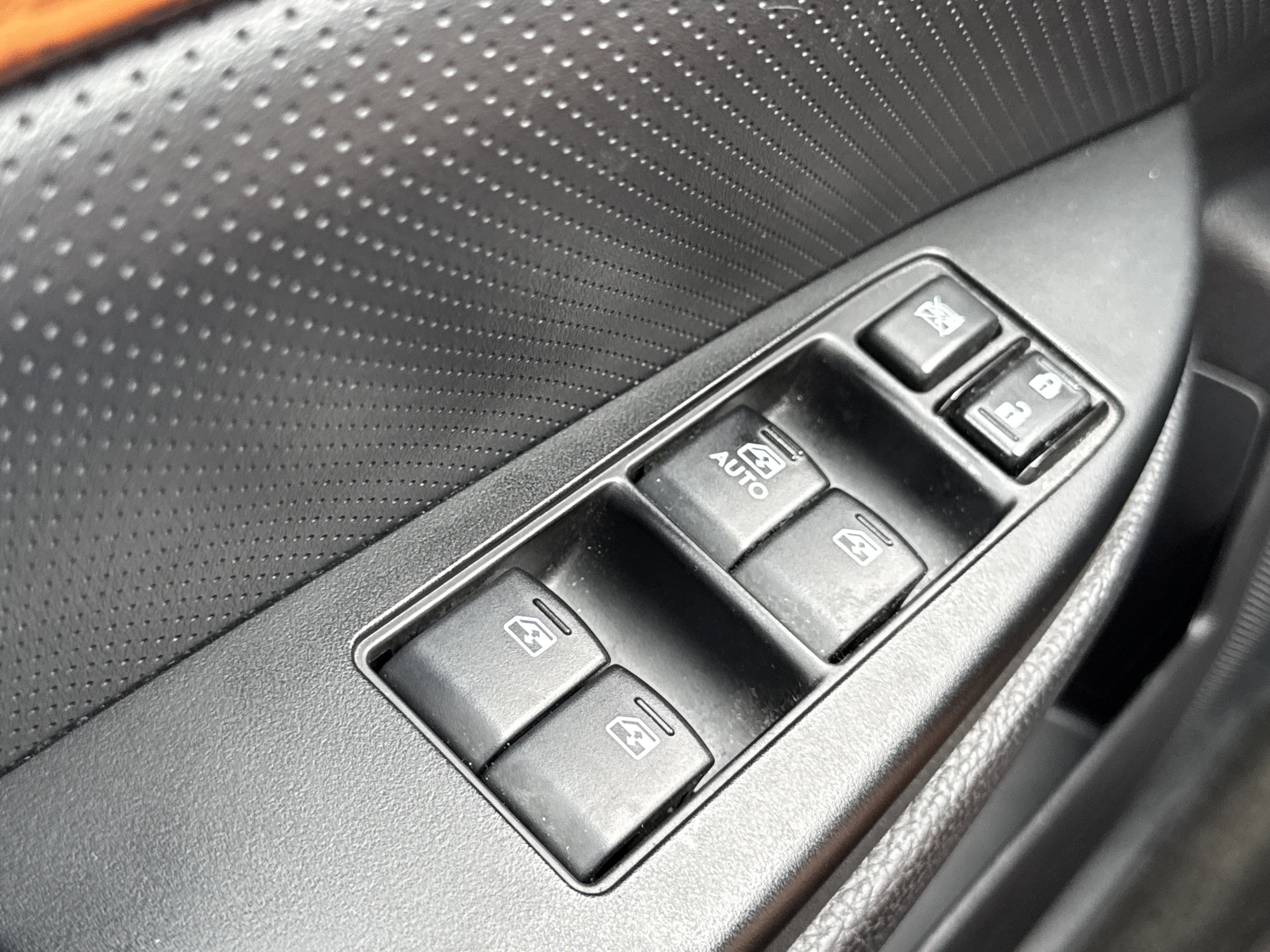 Used 2014 Subaru Outback 2.5i Limited w/ Moonroof Package image 22