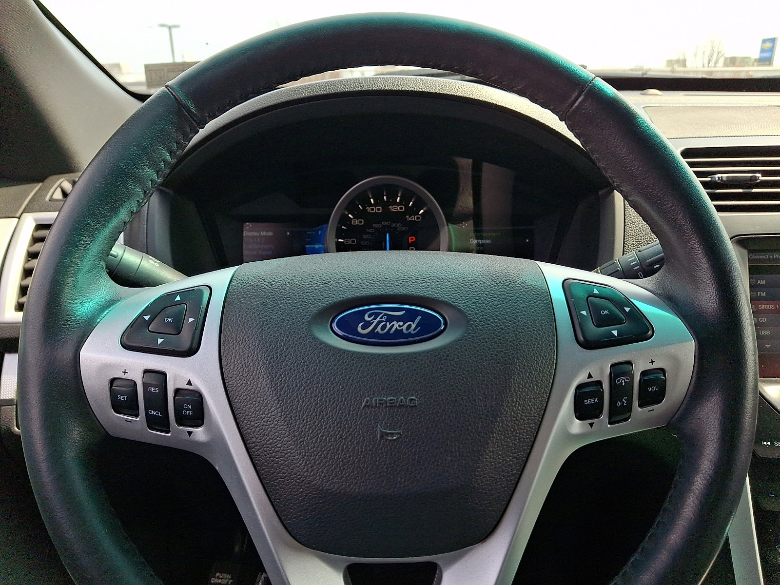 Used 2014 Ford Explorer XLT w/ Equipment Group 202A image 19