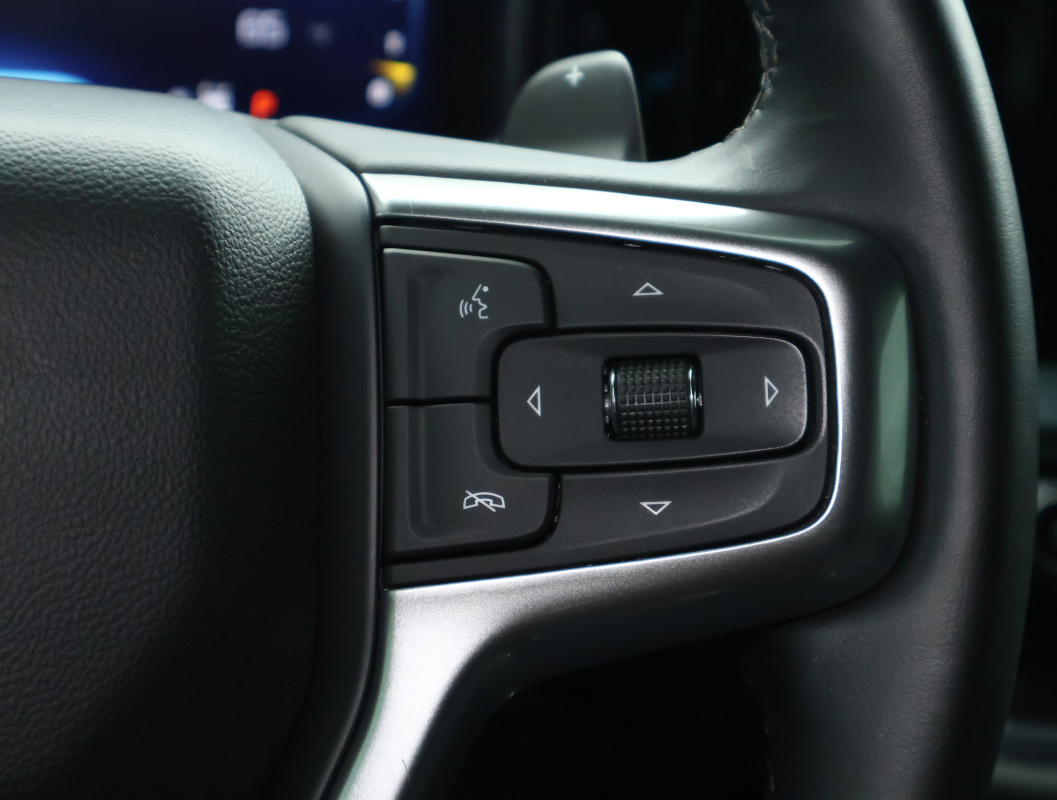 Used 2024 Chevrolet Silverado 1500 LT Trail Boss w/ Convenience Package II AWD/4WD image 16
