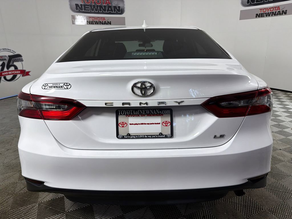 Used 2021 Toyota Camry LE FWD image 4