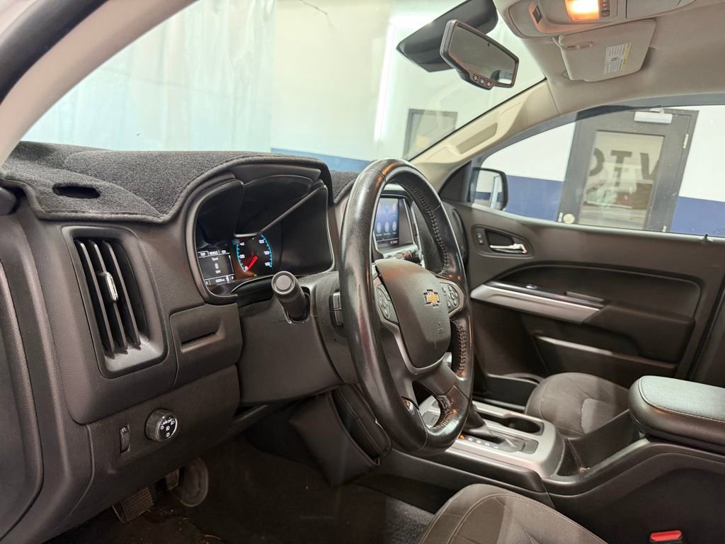 Used 2021 Chevrolet Colorado LT w/ Safety Package RWD image 11