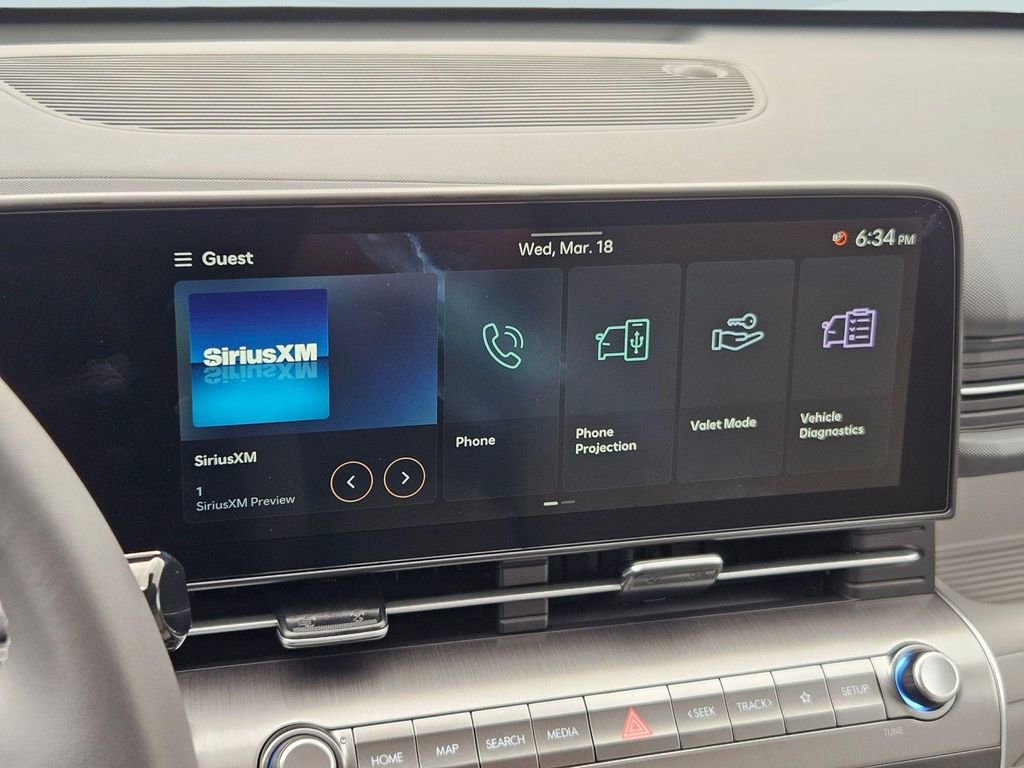 Certified 2025 Hyundai Kona SEL image 18