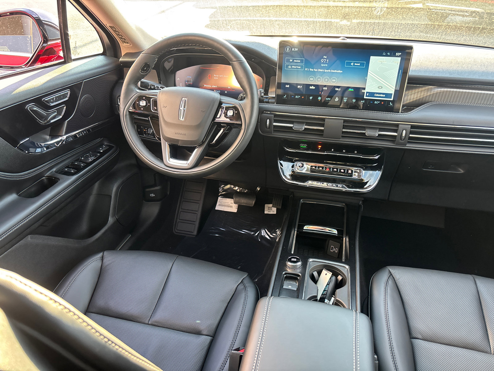 New 2026 Lincoln Corsair Reserve w/ Rear Removable Package Tray image 30