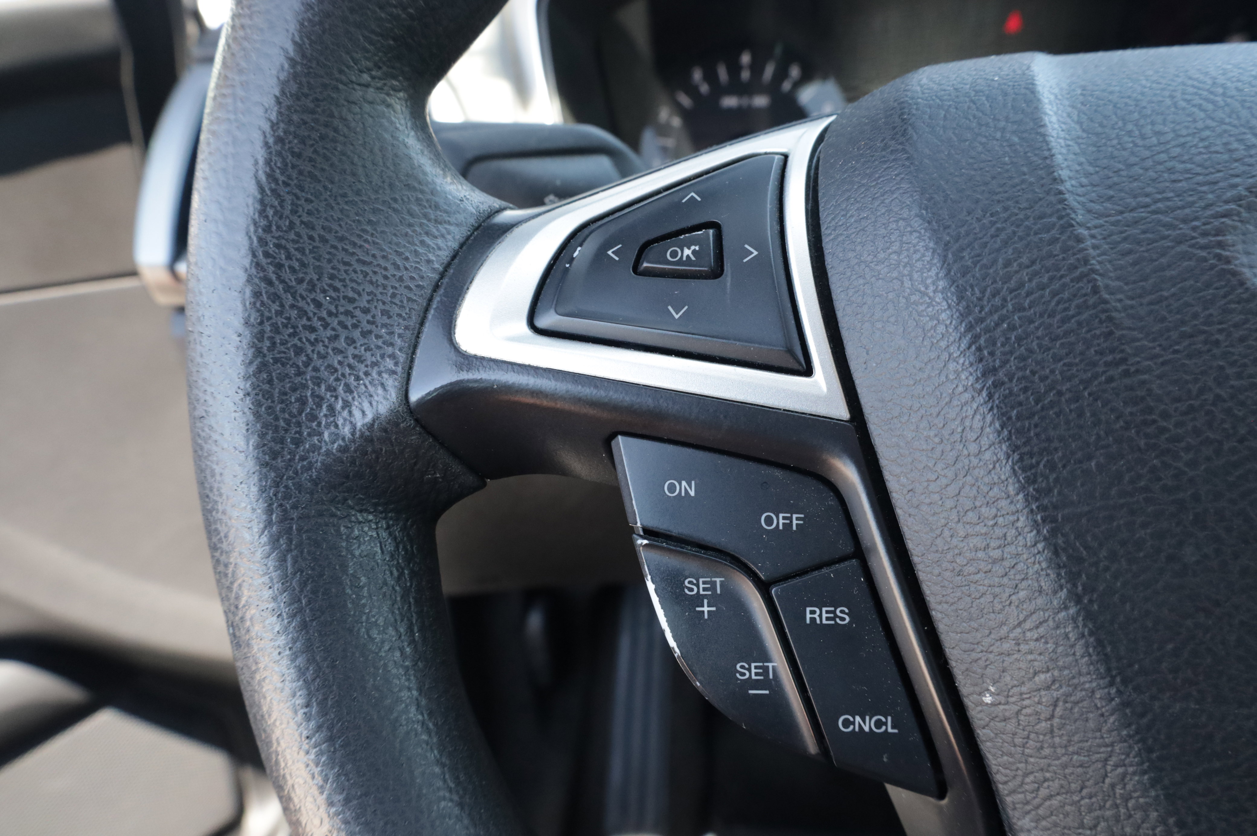 Used 2013 Ford Fusion SE FWD image 25
