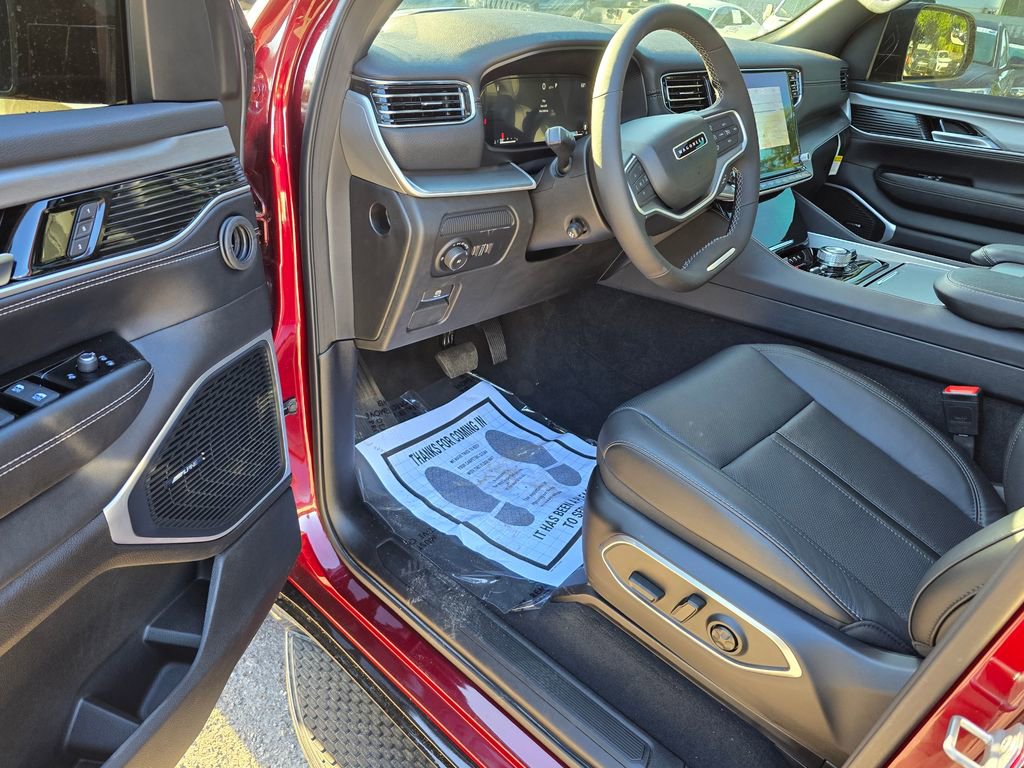 New 2025 Jeep Wagoneer Series II w/ Convenience Group I AWD/4WD image 17