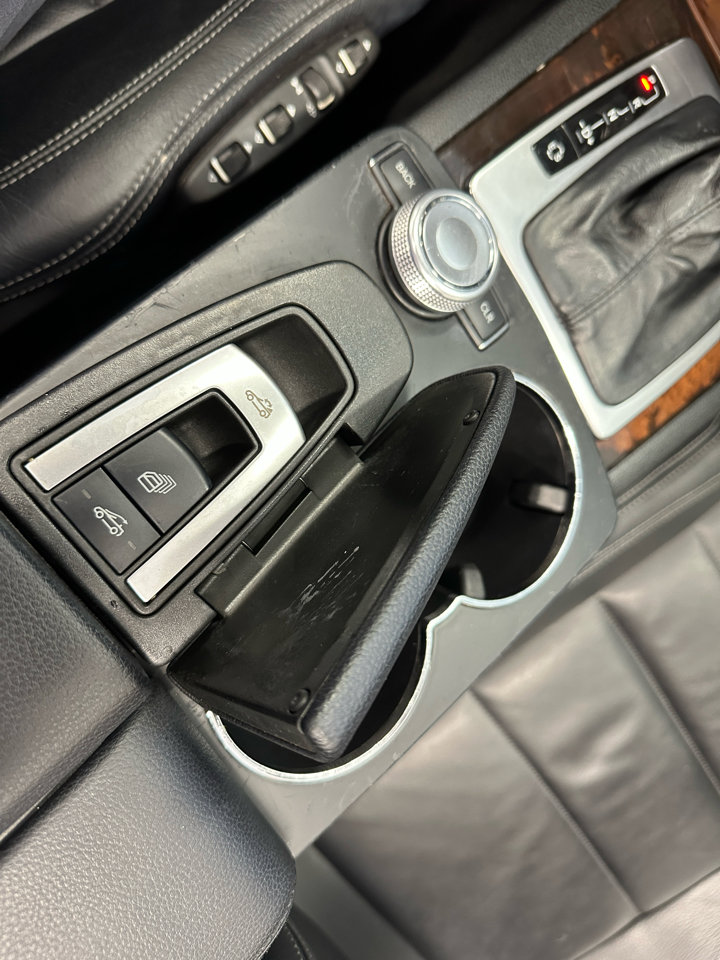 Used 2011 Mercedes-Benz E 350 Cabriolet image 34