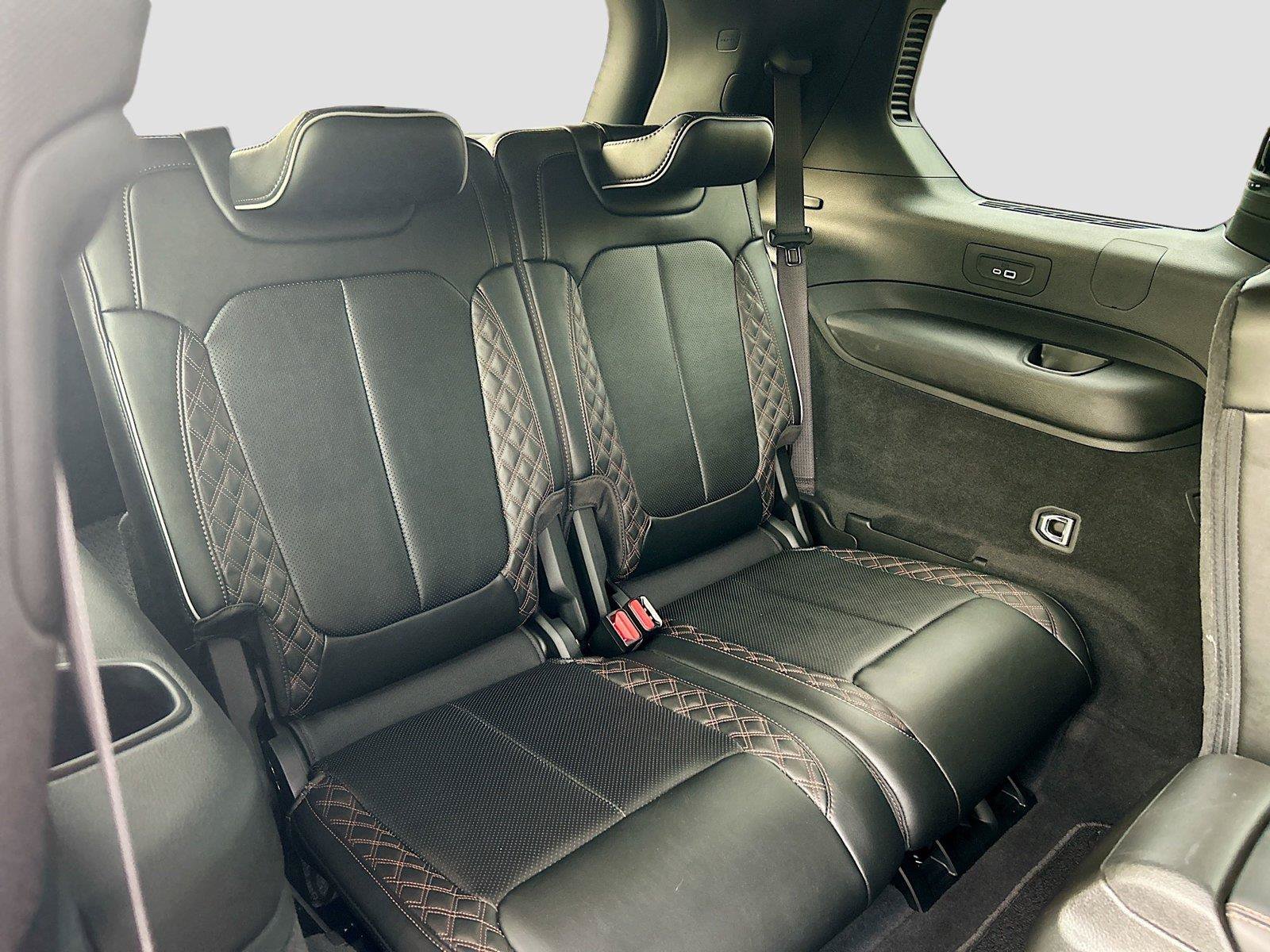 Used 2023 Jeep Grand Cherokee L Summit w/ Advanced Protech Group IV AWD/4WD image 23