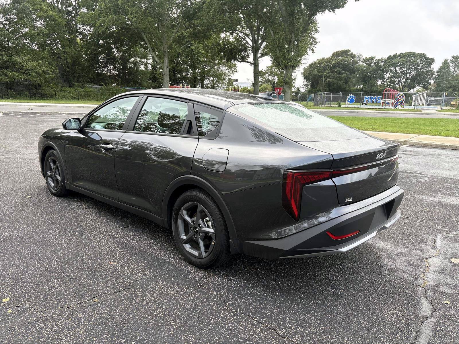 Used 2025 Kia K4 FWD image 10