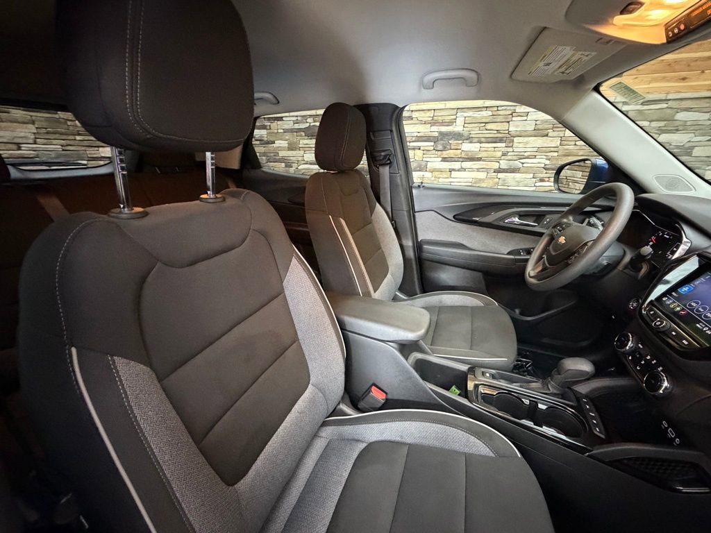 Used 2023 Chevrolet TrailBlazer LT w/ Convenience Package image 15