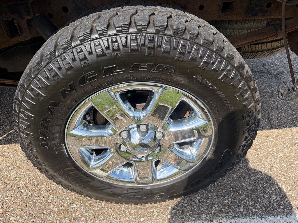 Used 2013 Ford F150 XLT w/ Luxury Equipment Group AWD/4WD image 17