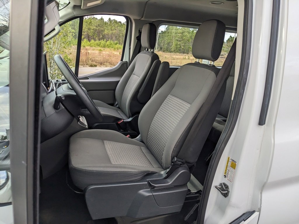 Used 2023 Ford Transit 350 XLT image 30