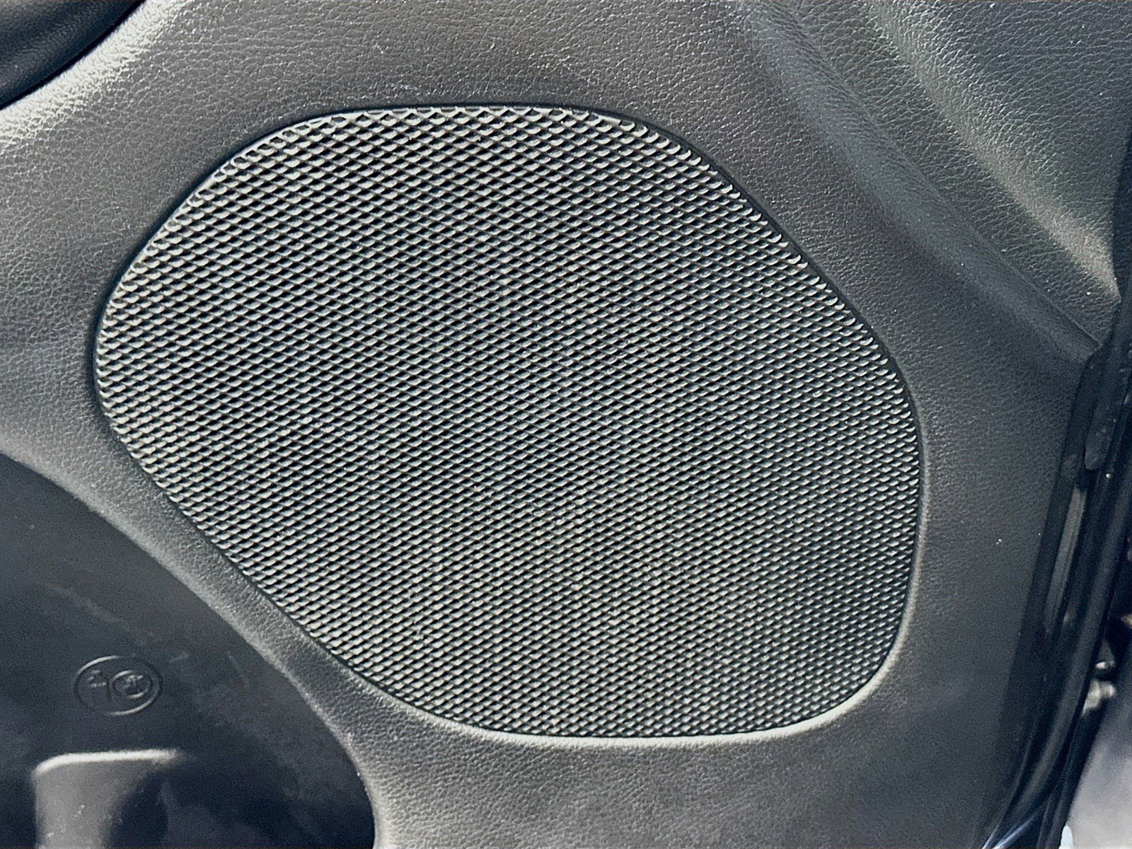 Used 2018 Jeep Grand Cherokee Altitude image 15