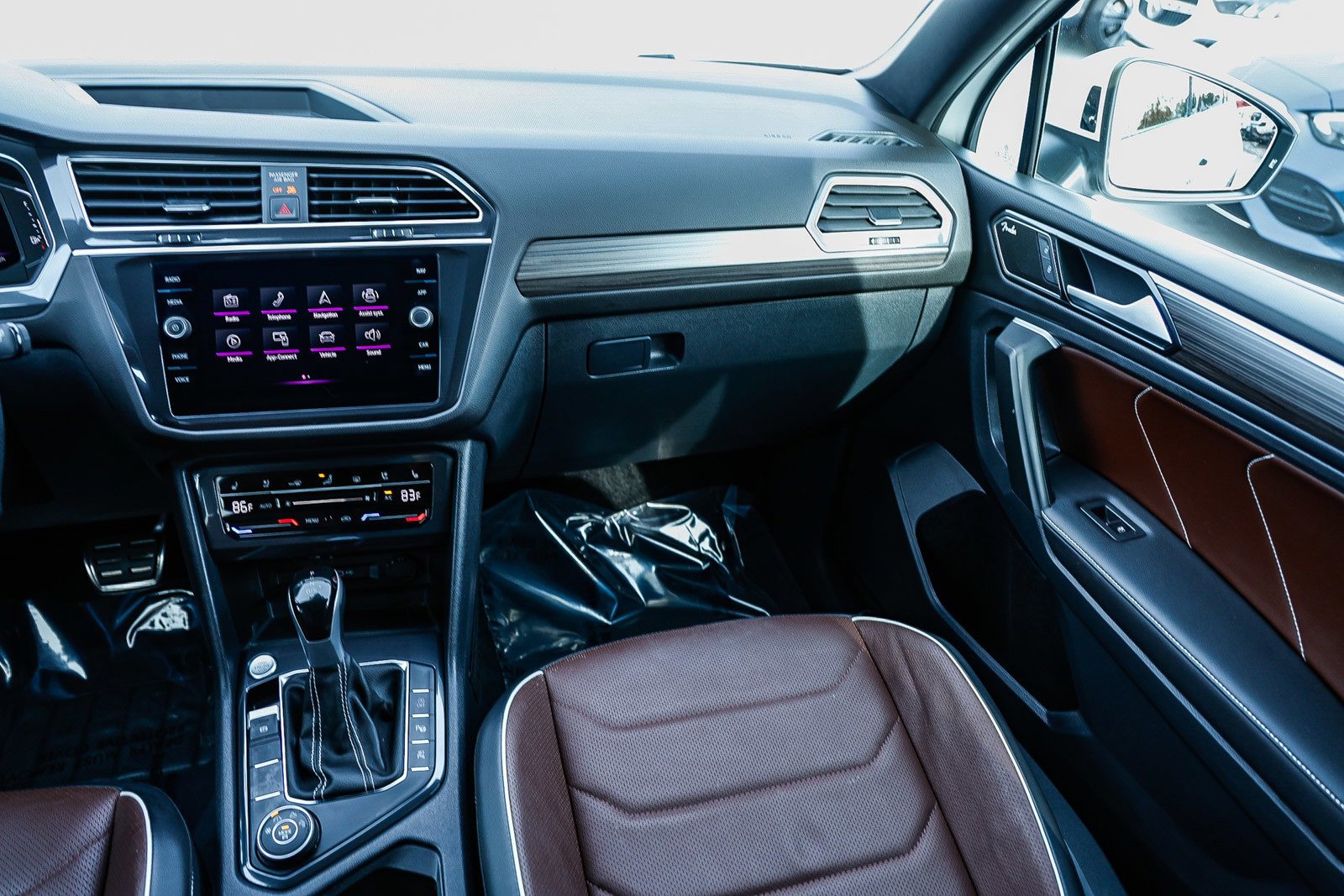 Used 2024 Volkswagen Tiguan SEL R-Line image 15