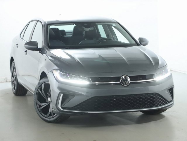 Used 2025 Volkswagen Jetta SE w/ Black Wheel Package image 2