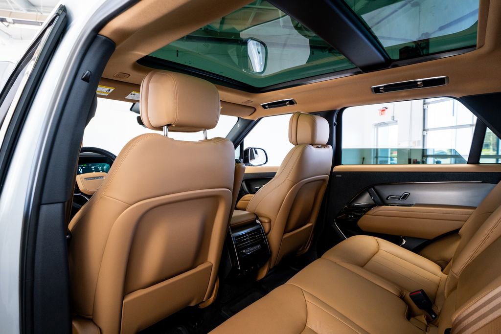 Used 2023 Land Rover Range Rover Sport SE image 50