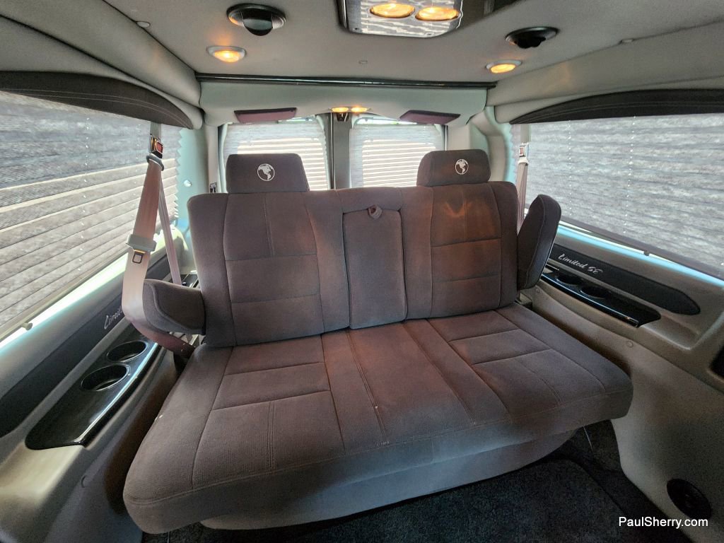 Used 2019 Chevrolet Express 2500 image 41