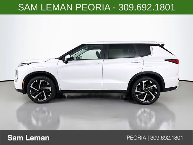 Used 2024 Mitsubishi Outlander SE image 4