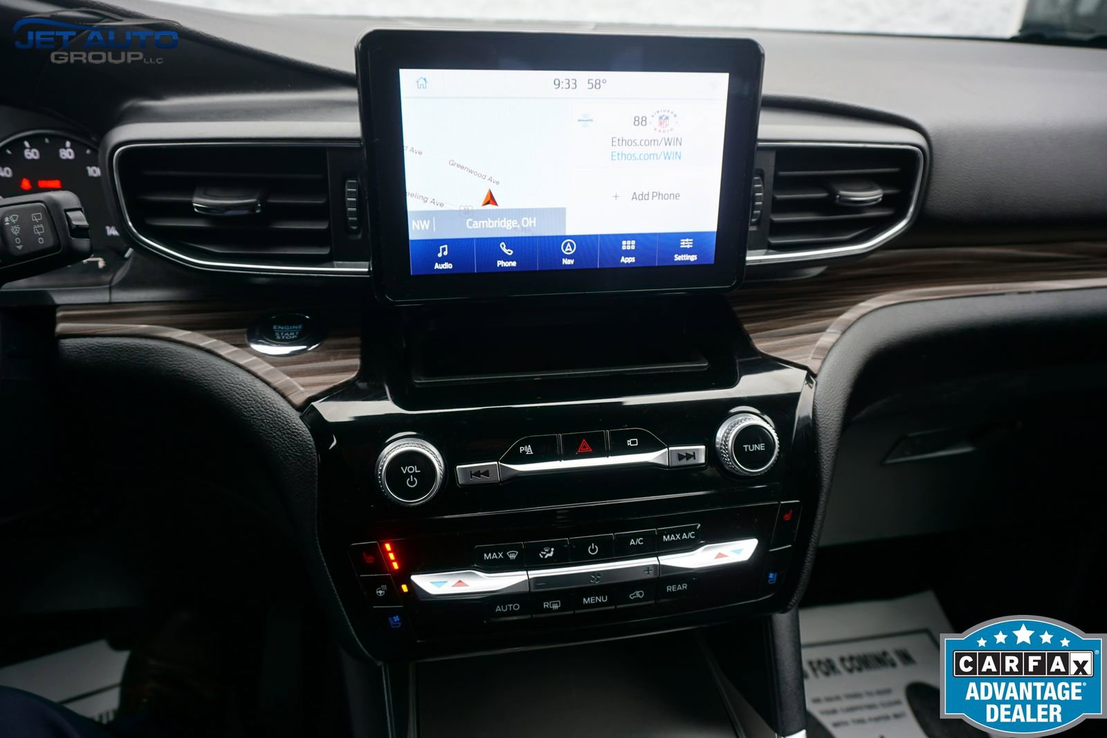 Used 2023 Ford Explorer Limited AWD/4WD image 34