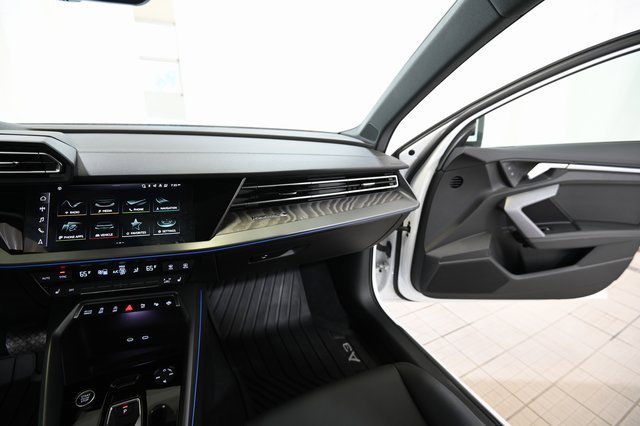 Used 2025 Audi A3 2.0T Premium image 27