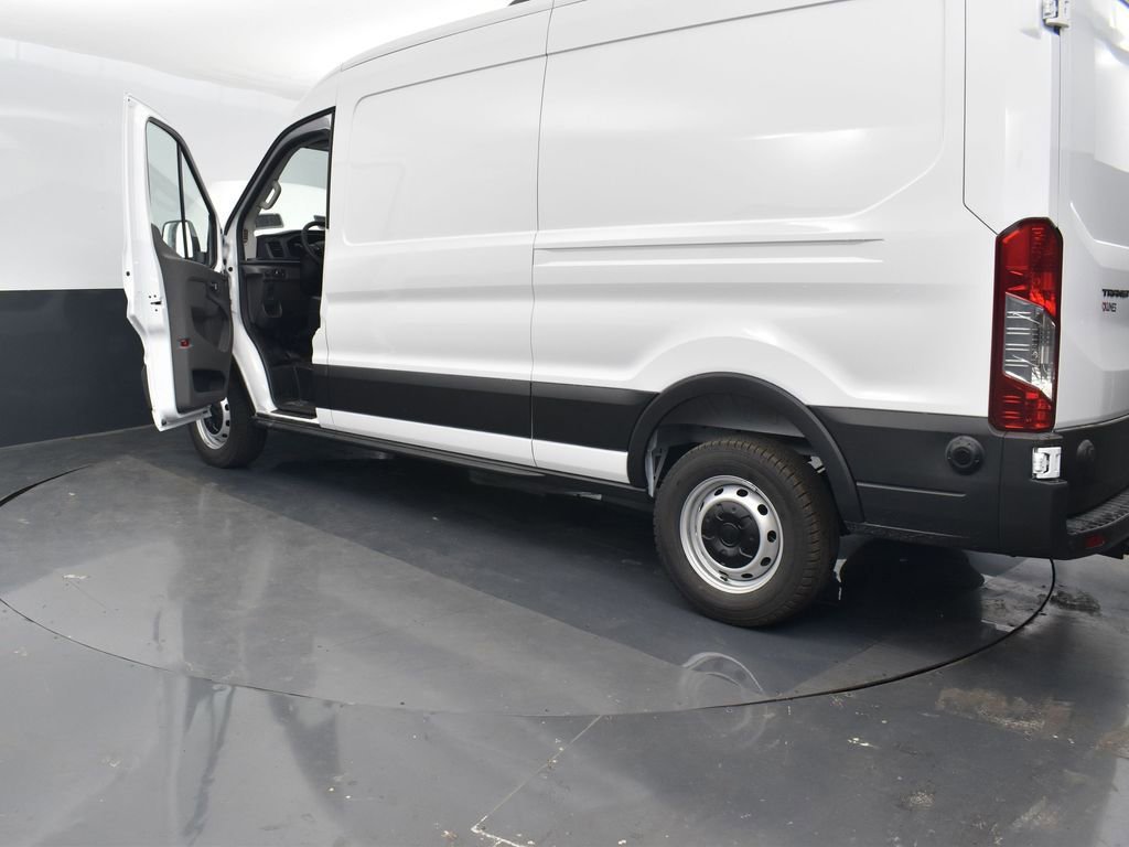 New 2026 Ford Transit 250 148 Medium Roof image 36
