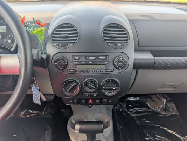Used 2002 Volkswagen Beetle GLX FWD image 12