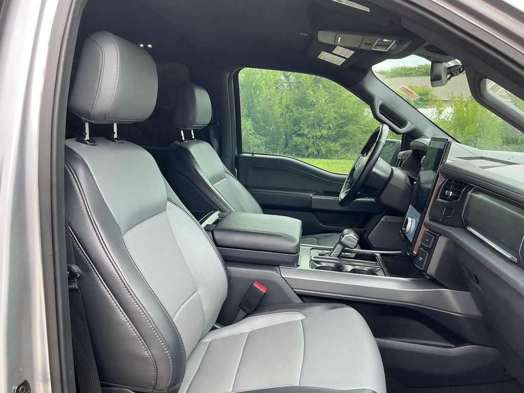 Used 2023 Ford F150 Lightning Lariat AWD/4WD image 18