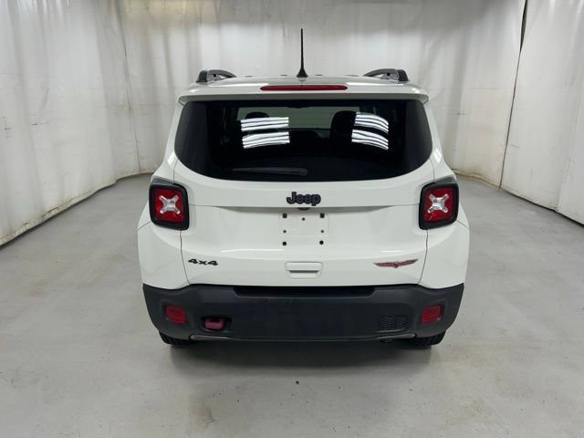 Used 2021 Jeep Renegade Trailhawk AWD/4WD image 6