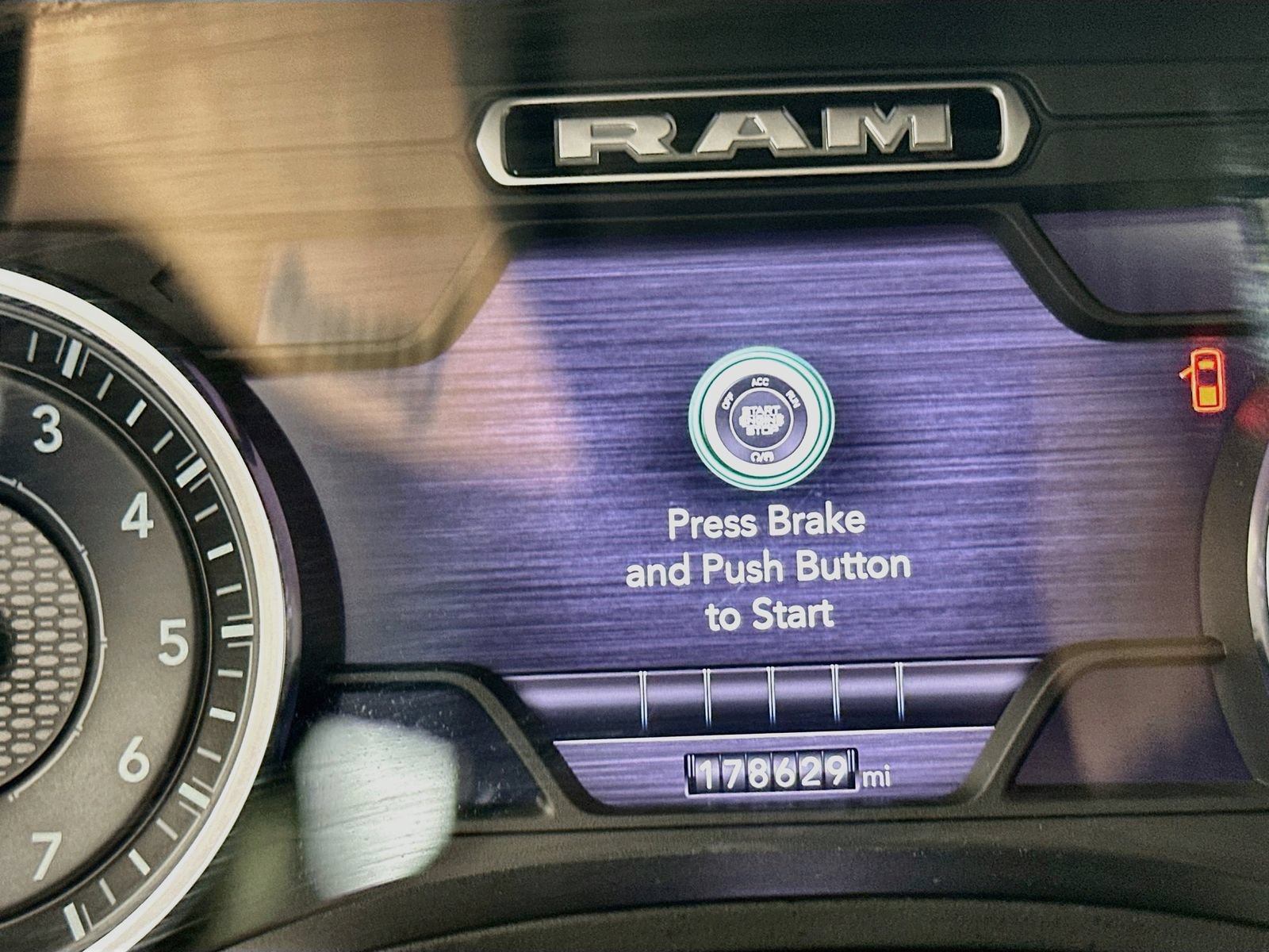 Used 2020 RAM 1500 Laramie AWD/4WD image 12