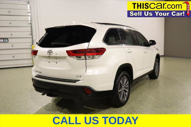 Used 2019 Toyota Highlander XLE FWD image 8