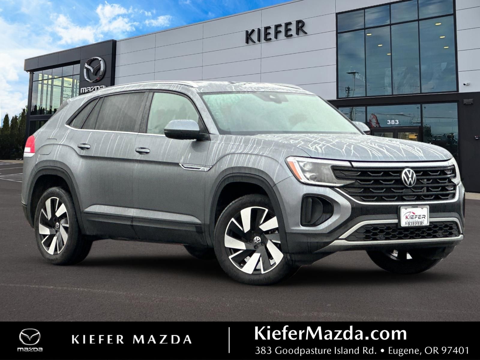 Used 2024 Volkswagen Atlas Cross Sport SE image 1