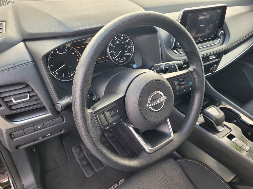 Used 2024 Nissan Rogue SV image 21