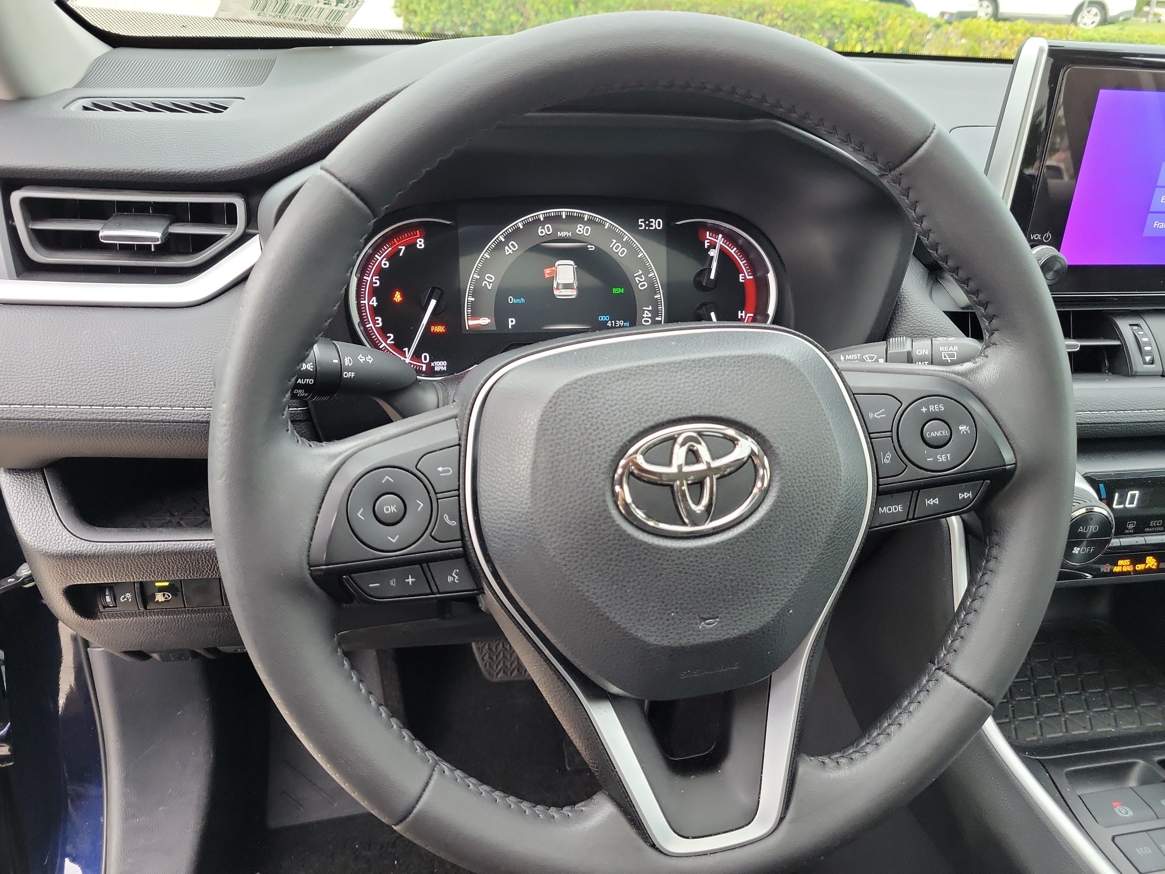 Used 2025 Toyota RAV4 XLE Premium FWD image 27