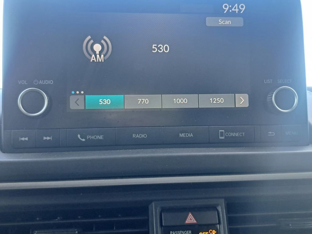 Used 2023 Honda Pilot LX image 10