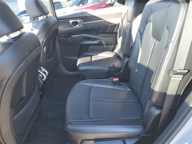 Used 2022 Kia Sorento SX image 28