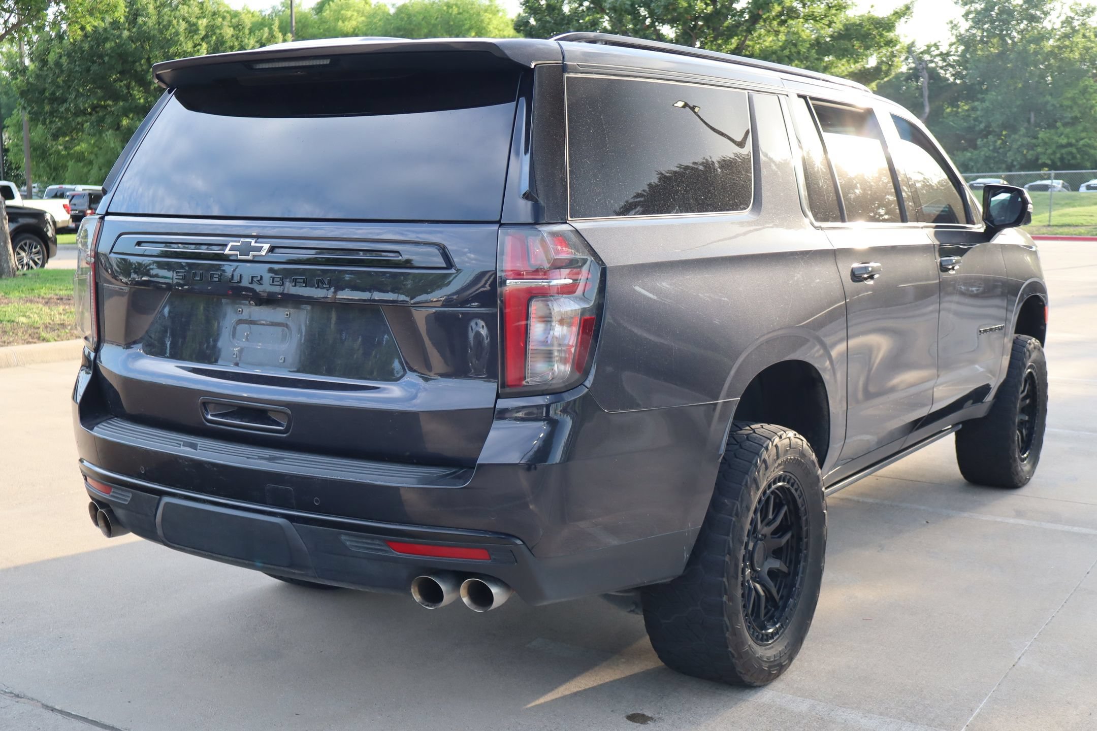 Used 2023 Chevrolet Suburban Z71 w/ Off-Road Capability Package AWD/4WD image 3