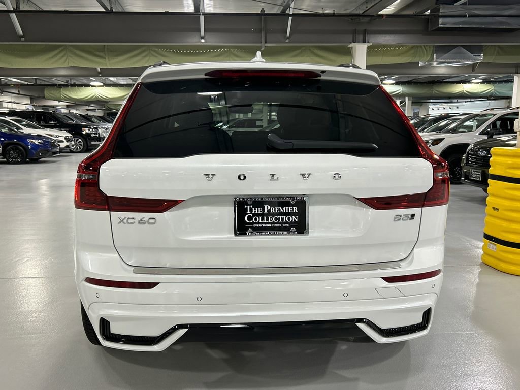 Certified 2026 Volvo XC60 B5 Ultra w/ Protection Package Premier AWD/4WD image 3