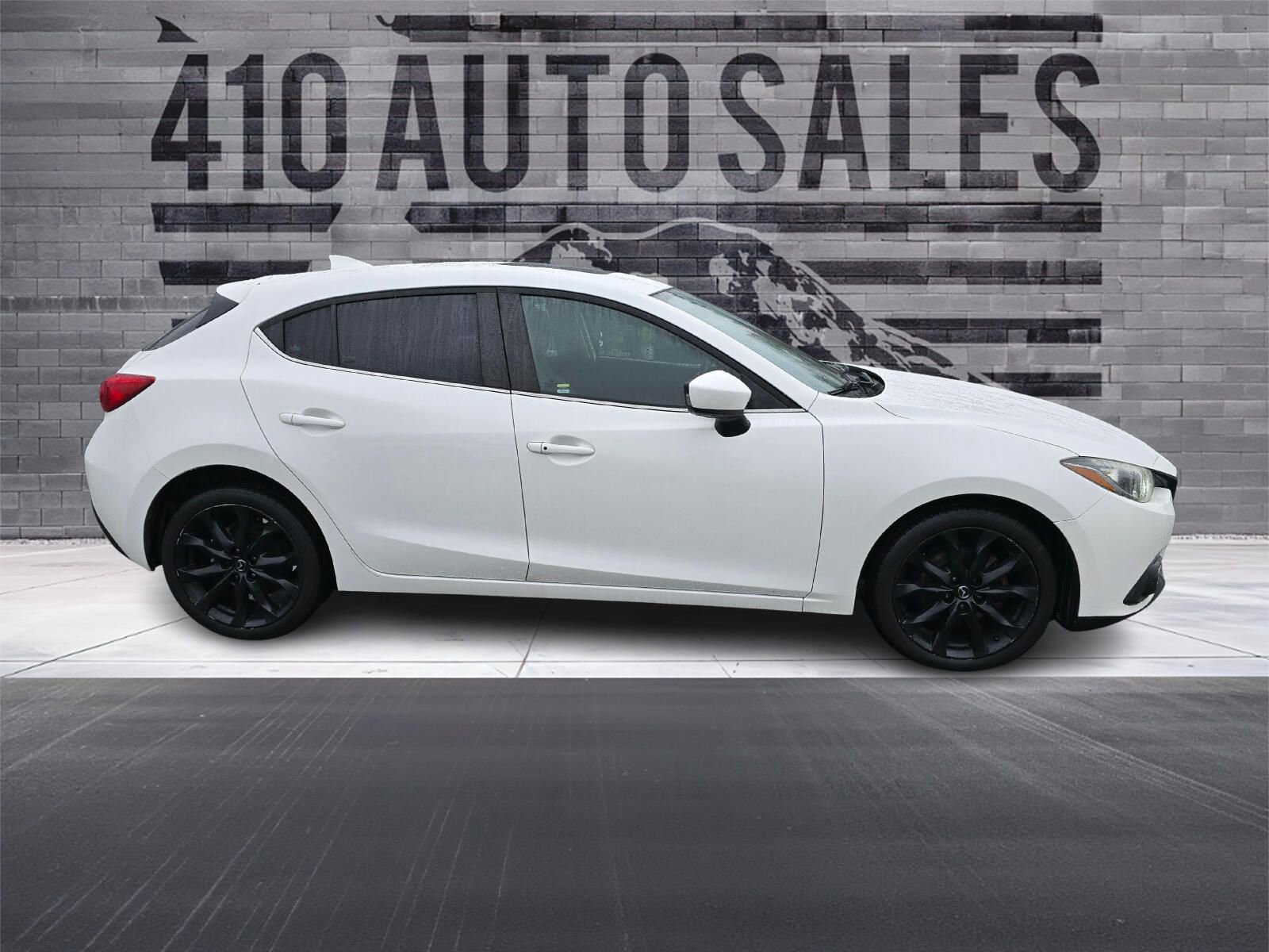 Used 2016 MAZDA MAZDA3 s Touring image 2