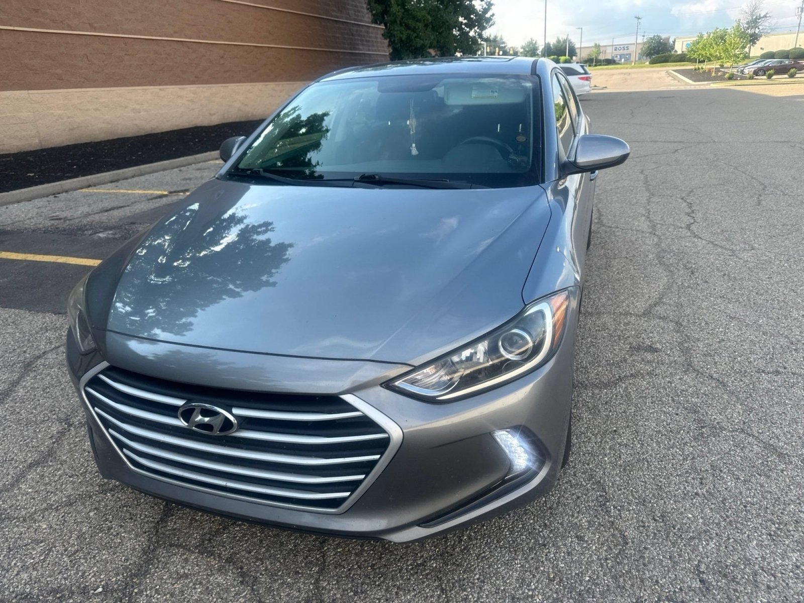 Used 2018 Hyundai Elantra Value Edition w/ Cargo Package FWD image 12
