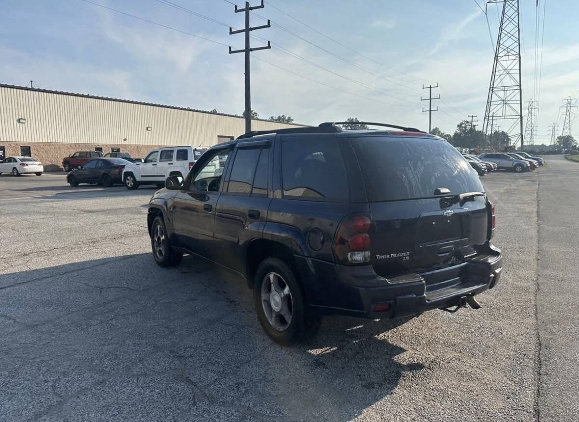 Used 2007 Chevrolet TrailBlazer LS AWD/4WD image 8