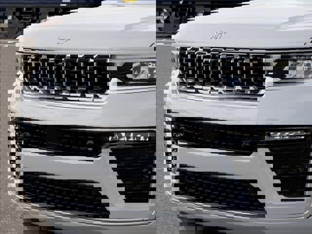 New 2026 Jeep Grand Cherokee Summit w/ Adv Protech Group IV image 19