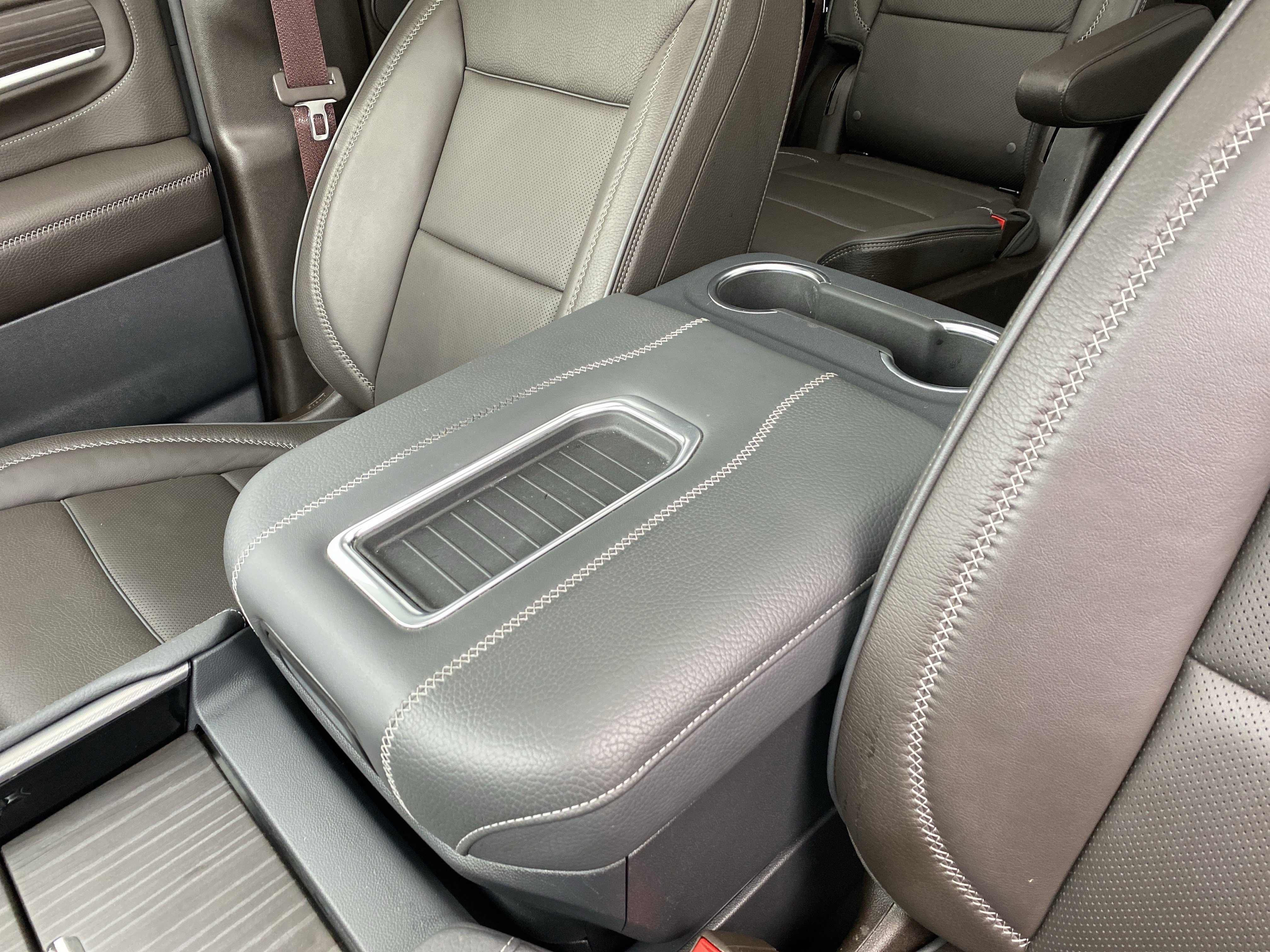 Used 2024 GMC Yukon Denali w/ Denali Reserve Package image 42